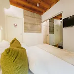 Apartmentsarena - Mustacchi